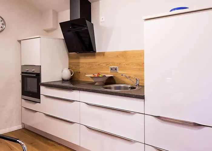 Gemuetliches Chalet, 2 Min Vom Kirchplatz By Zermattstays * زيرمات